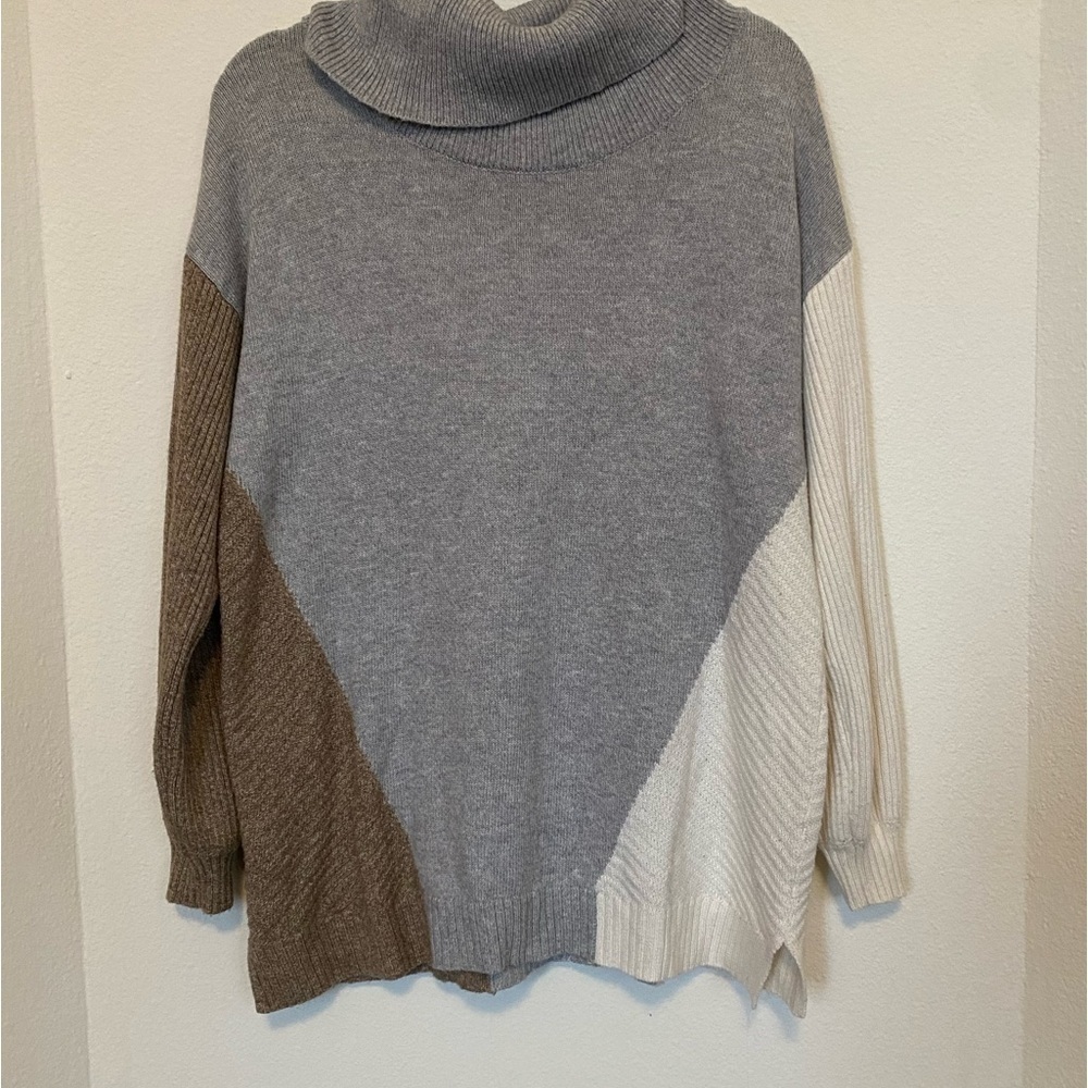 Maurice’s - Turtle Neck Sweater - Size Large - Picture 3 of 6